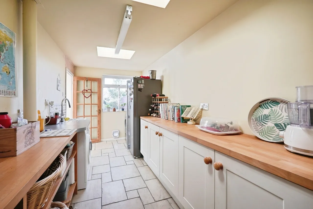 Bewsbury Cross Lane, Whitfield, Dover, Kent, CT16, photo 28