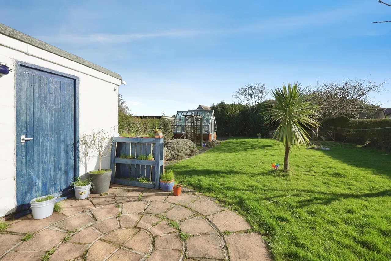 Bewsbury Cross Lane, Whitfield, Dover, Kent, CT16, photo 19