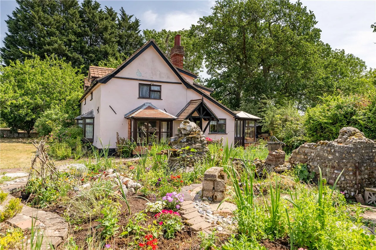 The Green, Saxlingham Nethergate, NR15, photo 38