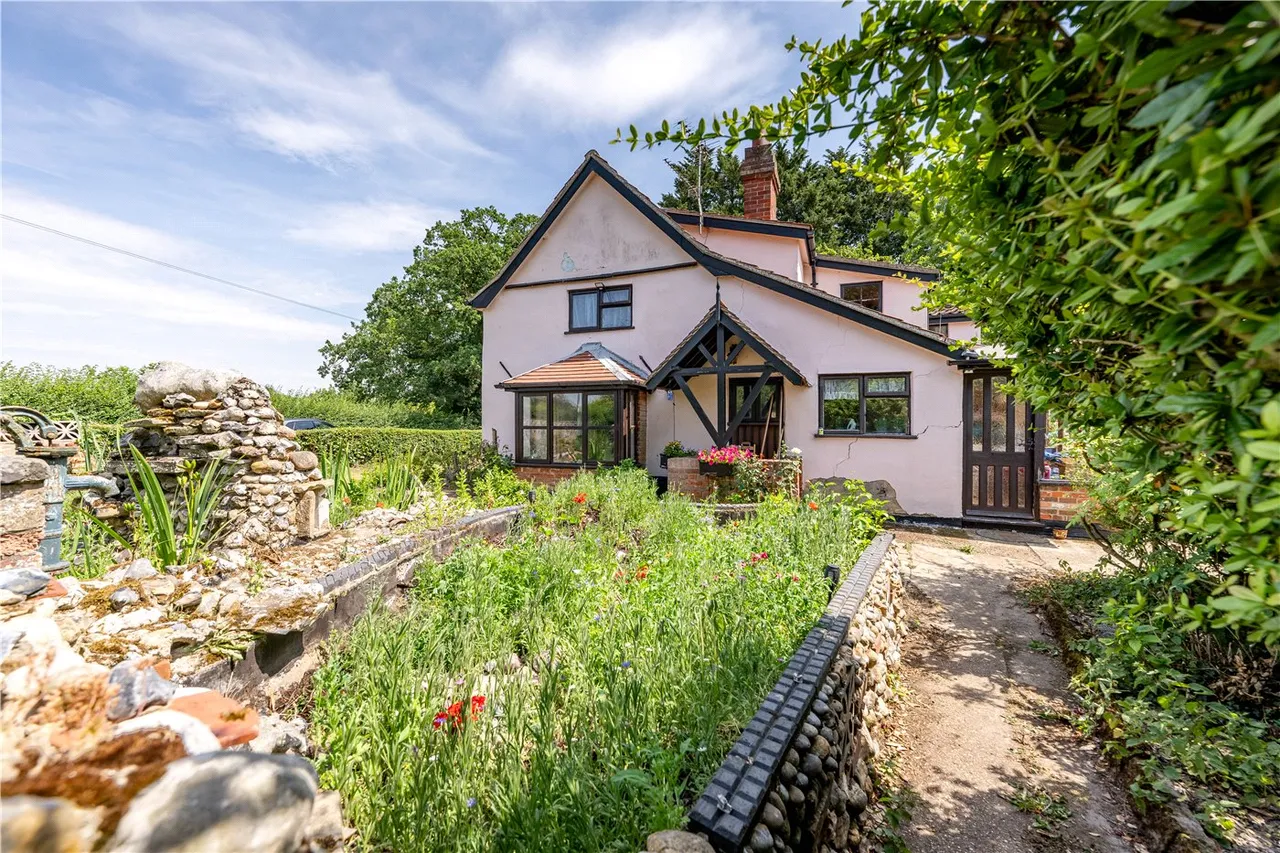 The Green, Saxlingham Nethergate, NR15, photo 37