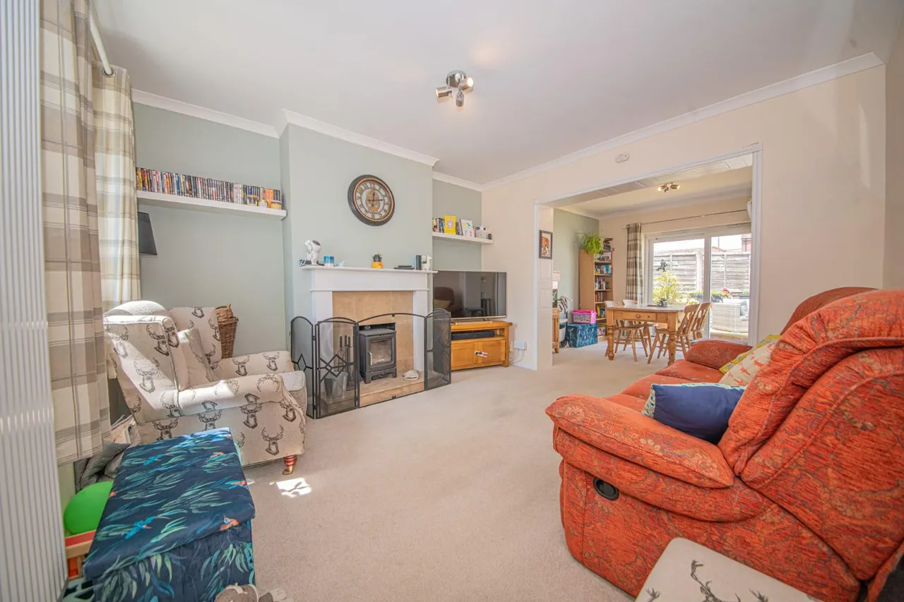 Lawn Road, Eastleigh, SO50 4GG, photo 2