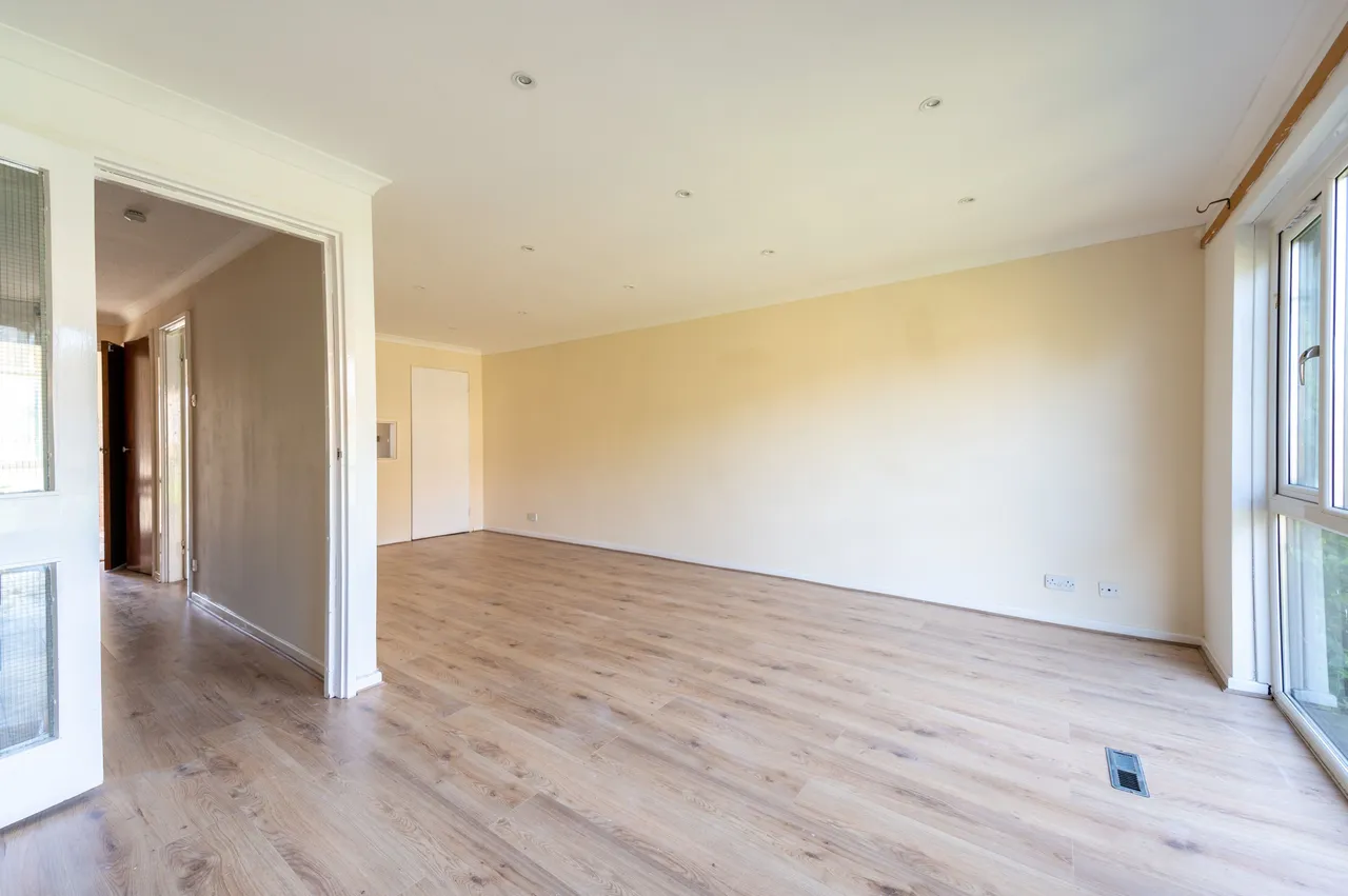 8 Deans Close, Croydon, photo 12