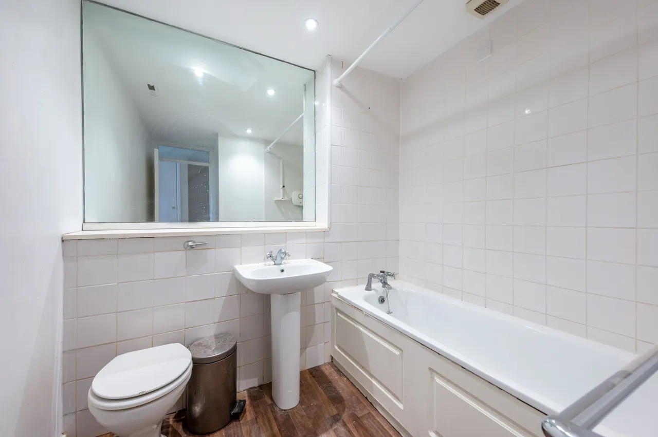 8 Deans Close, Croydon, photo 11
