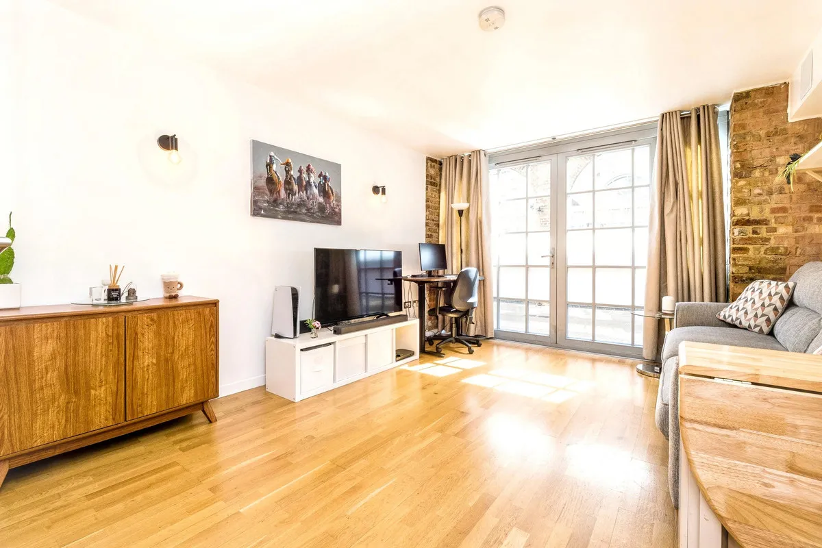 Romford, RM2, photo 9
