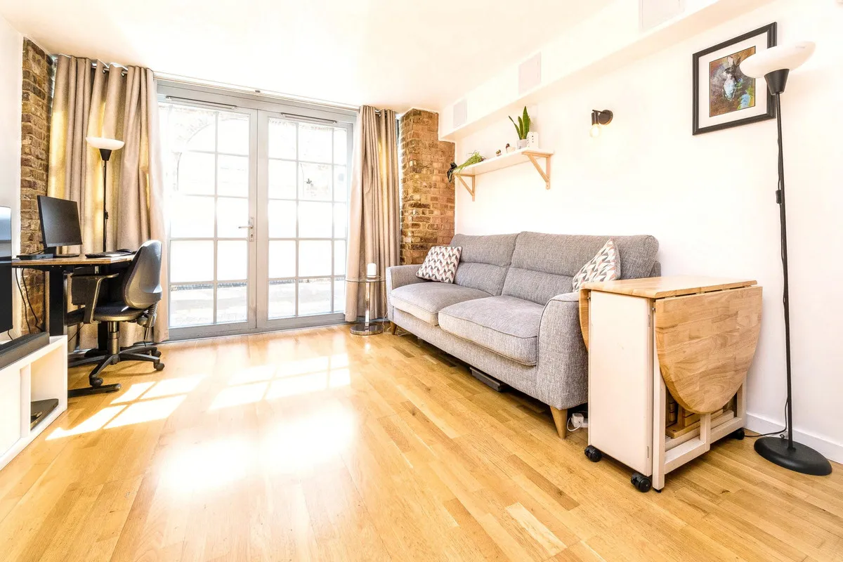 Romford, RM2, photo 8