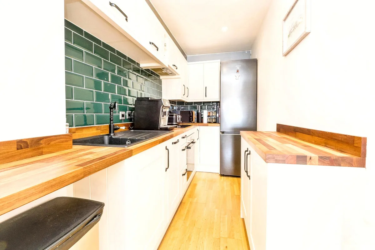 Romford, RM2, photo 10