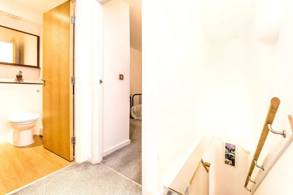 Romford, RM2, photo 12