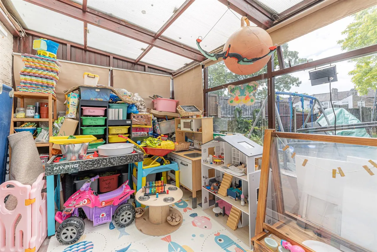 Durants Road, Enfield, EN3, photo 12