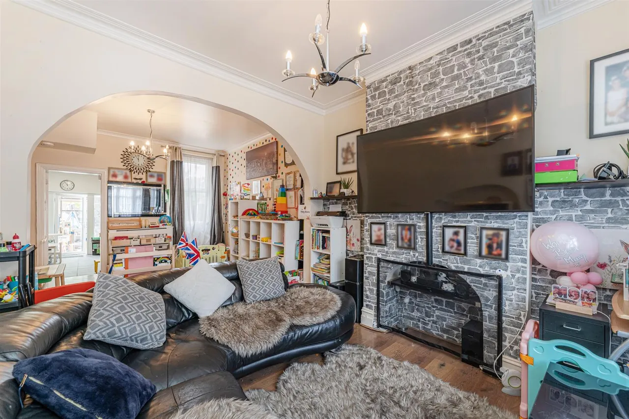 Durants Road, Enfield, EN3, photo 3