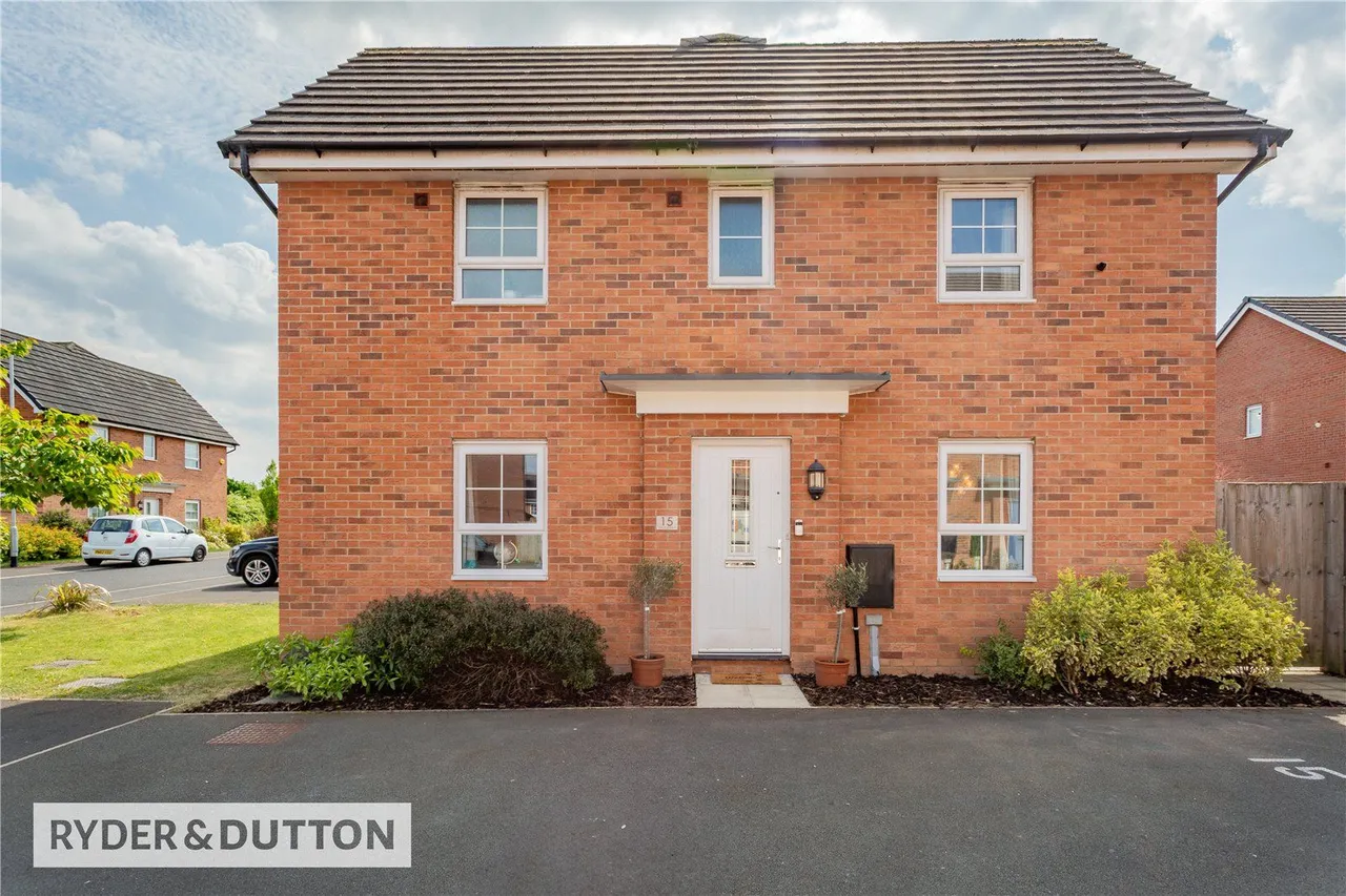 Wallis Avenue, Kingsway Village, OL16, photo 17