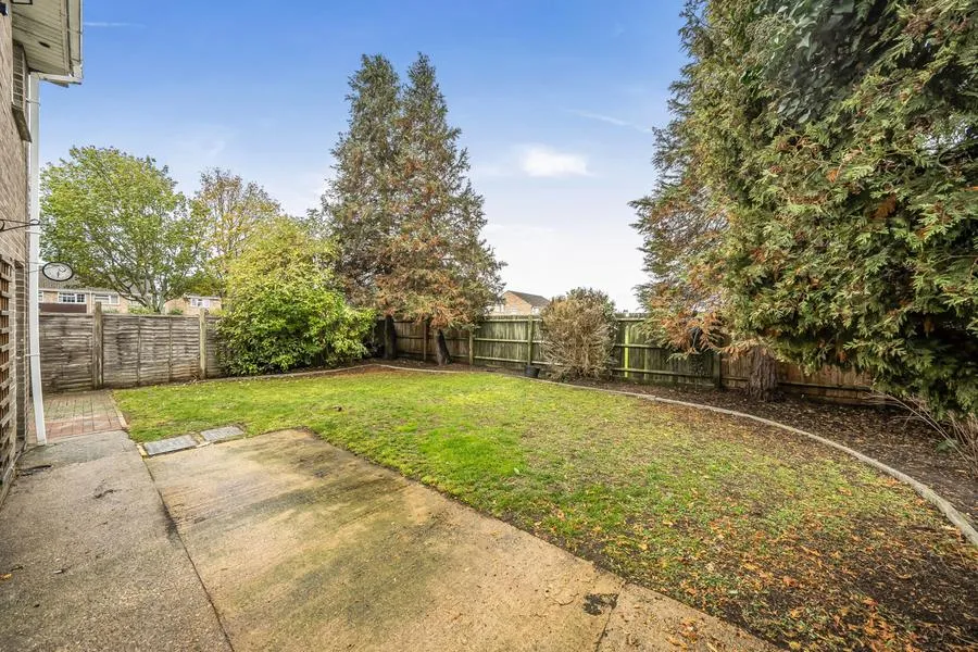 Scott Close, Bicester, OX26, photo 2