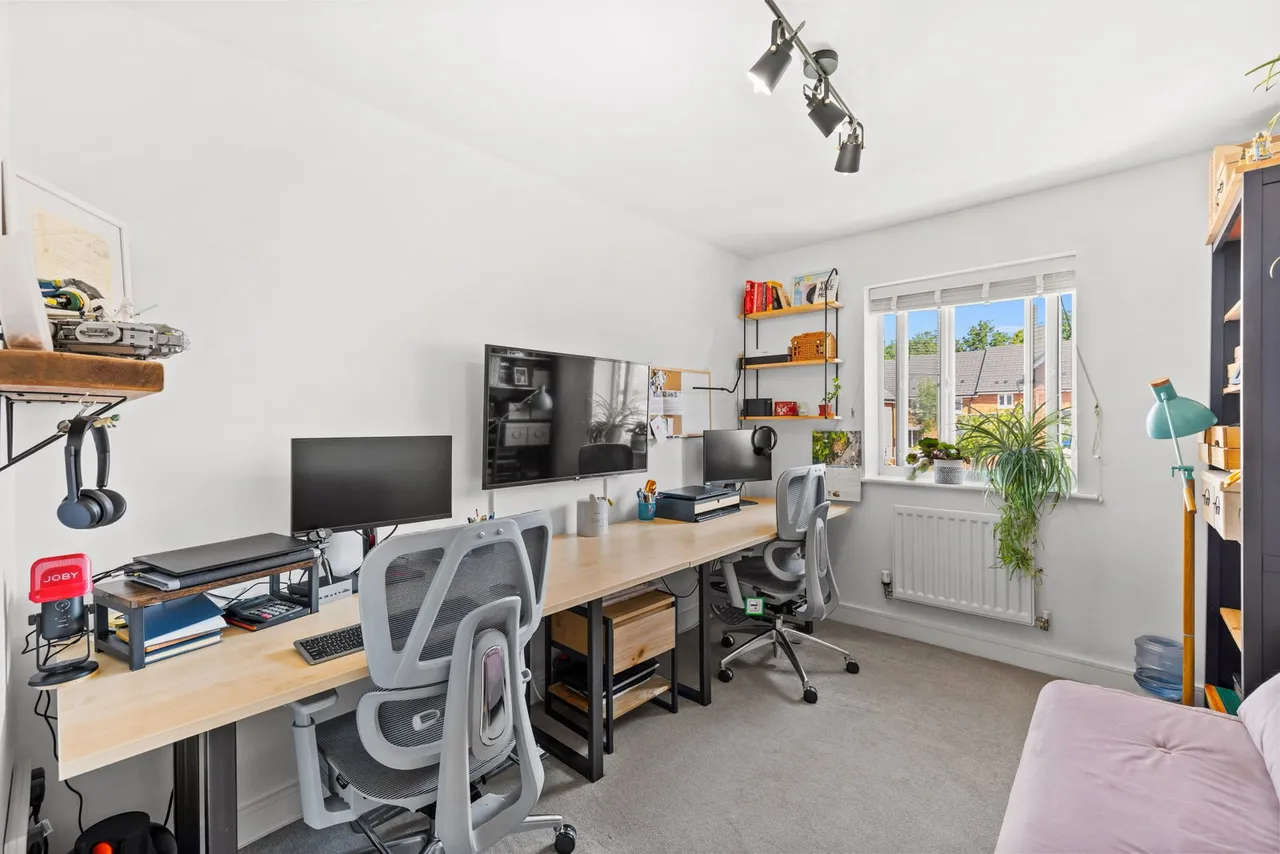 Cape Road, Haywards Heath, RH16, photo 17