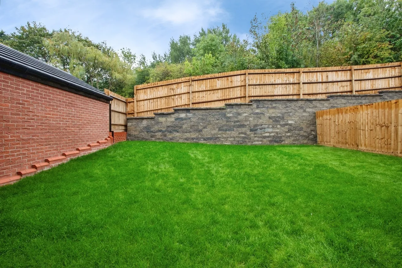 Herbert Street, Eastwood, NG16, photo 13