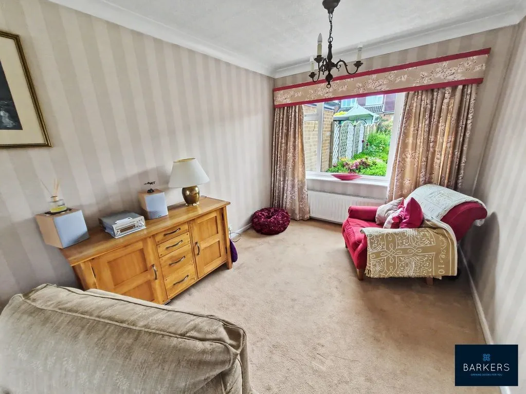Swincliffe Crescent, Gomersal BD19 4BD, photo 4