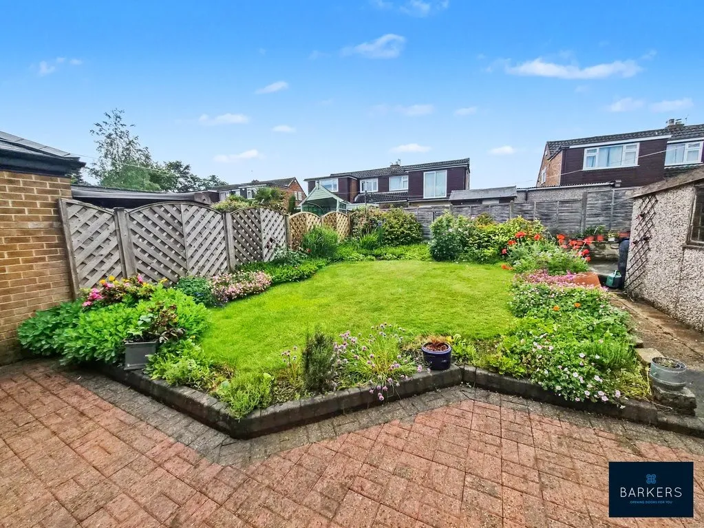 Swincliffe Crescent, Gomersal BD19 4BD, photo 16