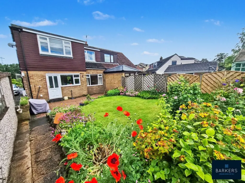 Swincliffe Crescent, Gomersal BD19 4BD, photo 15