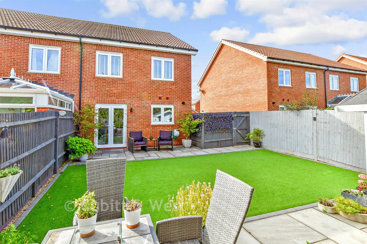 Linseed Way, Yapton, BN18, photo 13