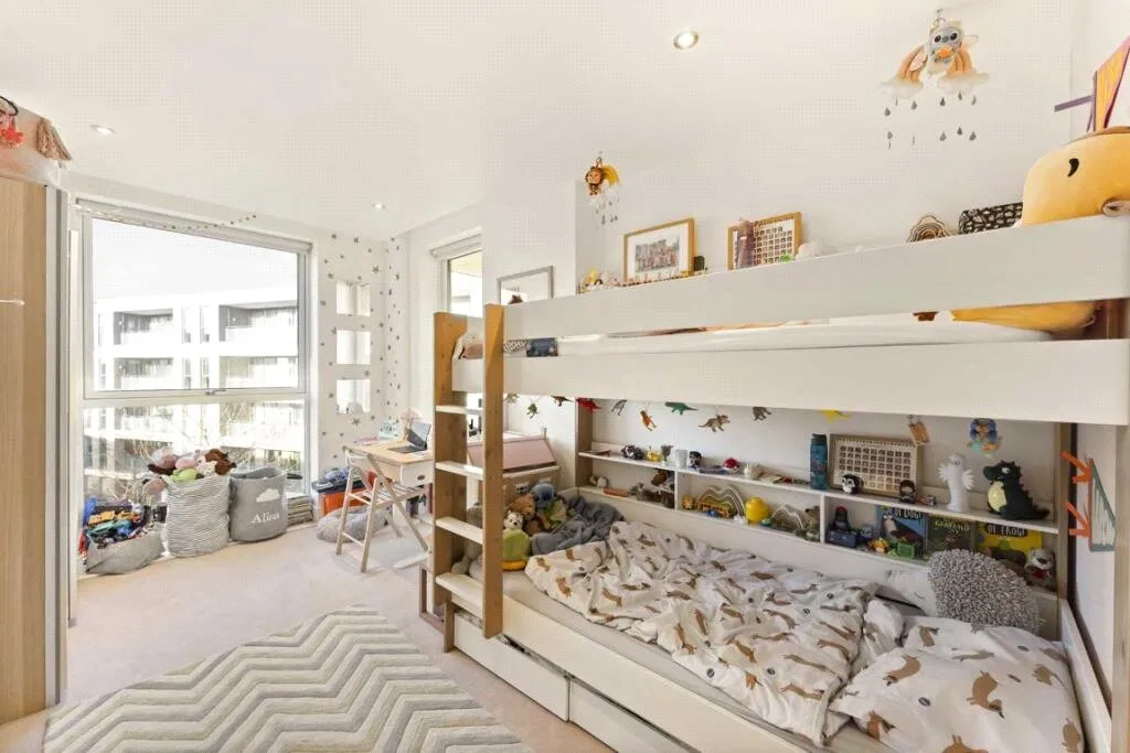 Levett Square, Kew, TW9, photo 5
