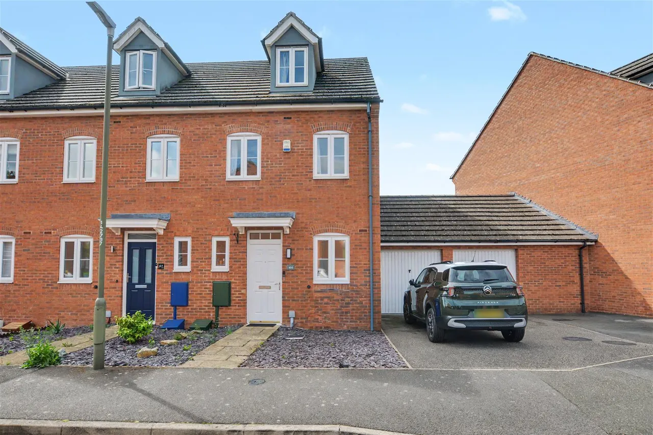 3 bed house for sale, Widdowson Road, Long Eaton, NG10