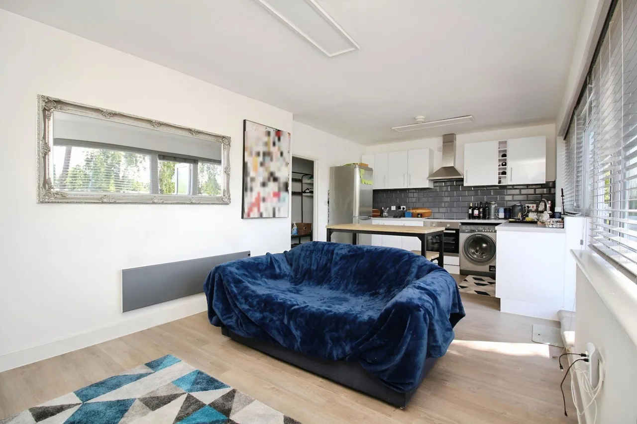 Cherry Tree Court, Kirby Muxloe, LE9, photo 4