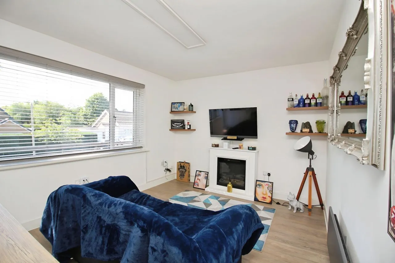 Cherry Tree Court, Kirby Muxloe, LE9, photo 5