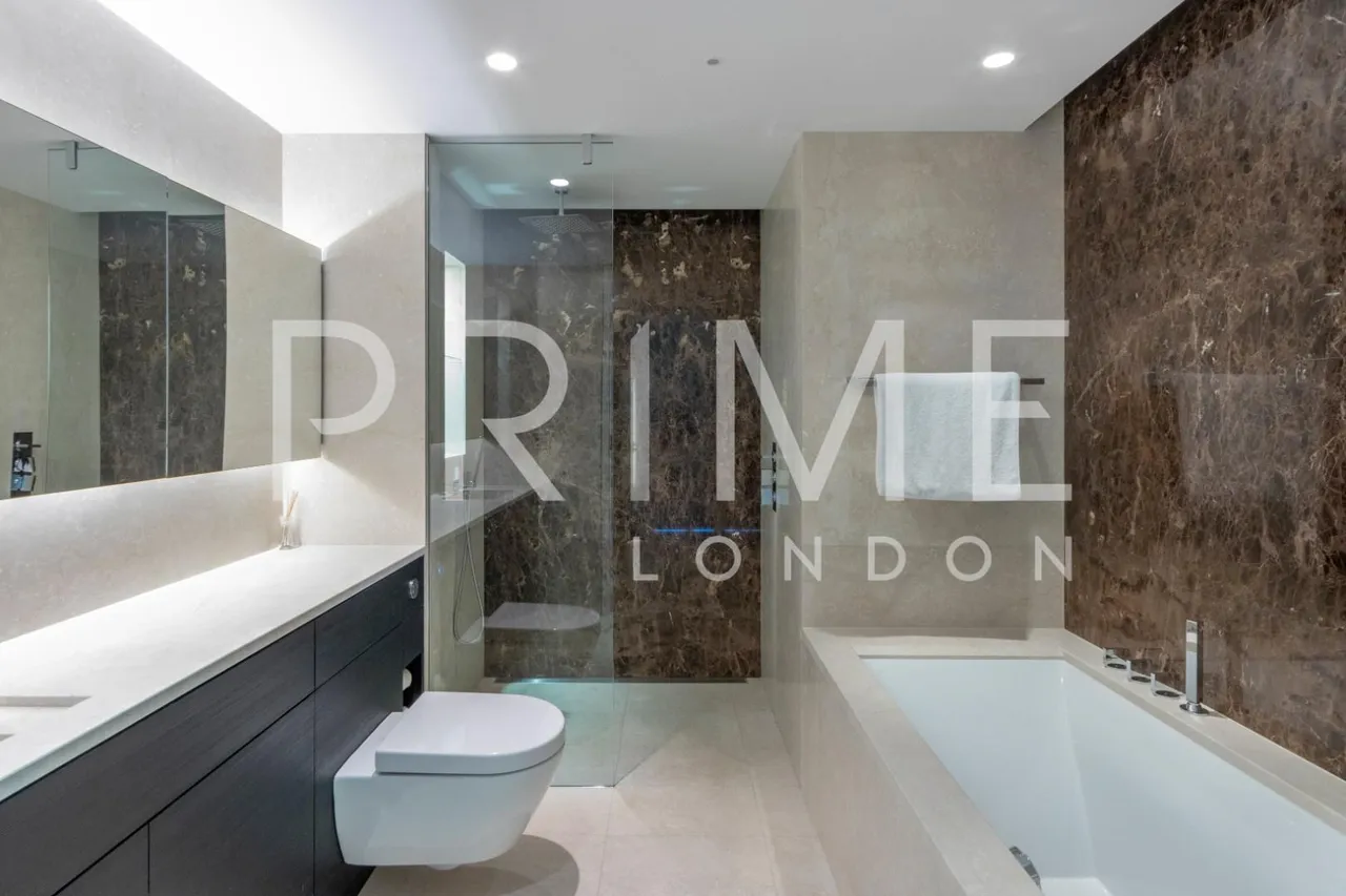 The Tower, One St George Wharf, SW8, photo 8