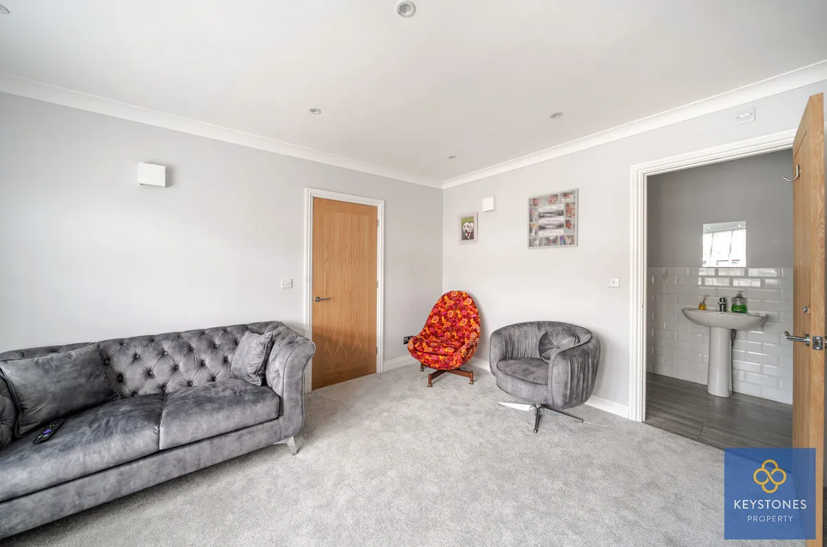Moray Close, Romford, RM1 4YJ, photo 3