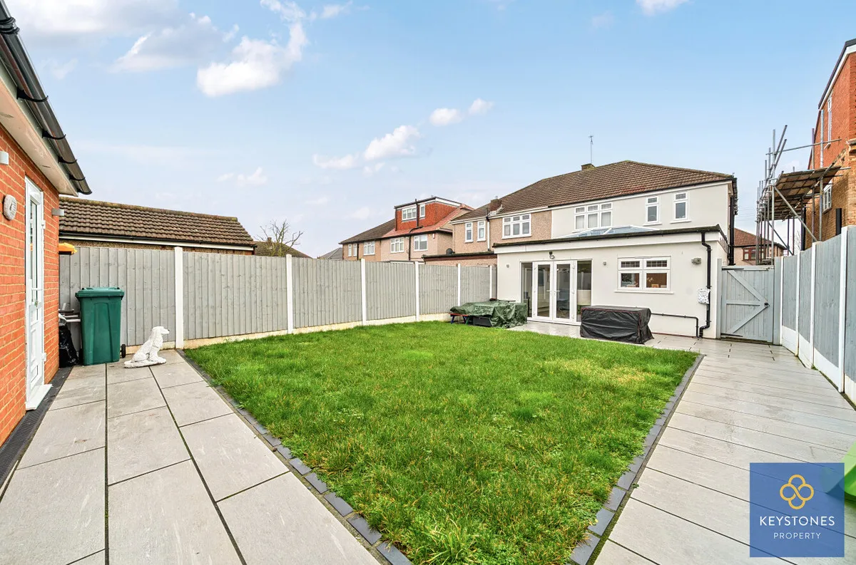 Moray Close, Romford, RM1 4YJ, photo 25