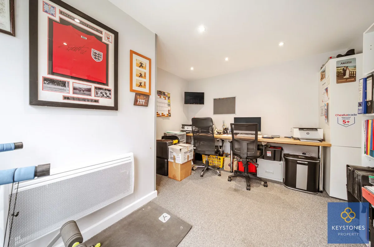 Moray Close, Romford, RM1 4YJ, photo 26