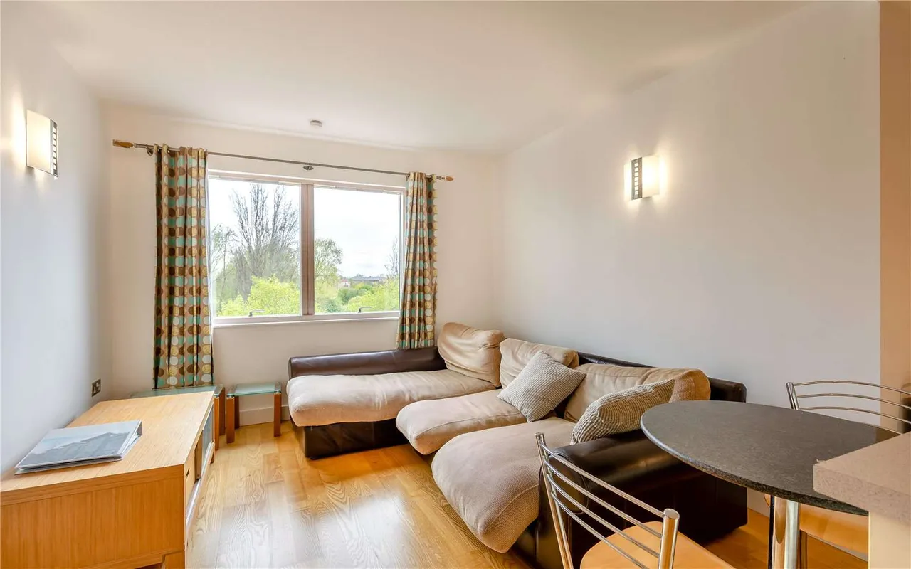 Riverside Place, Cambridge, Cambridgeshire, CB5 8JF, photo 4