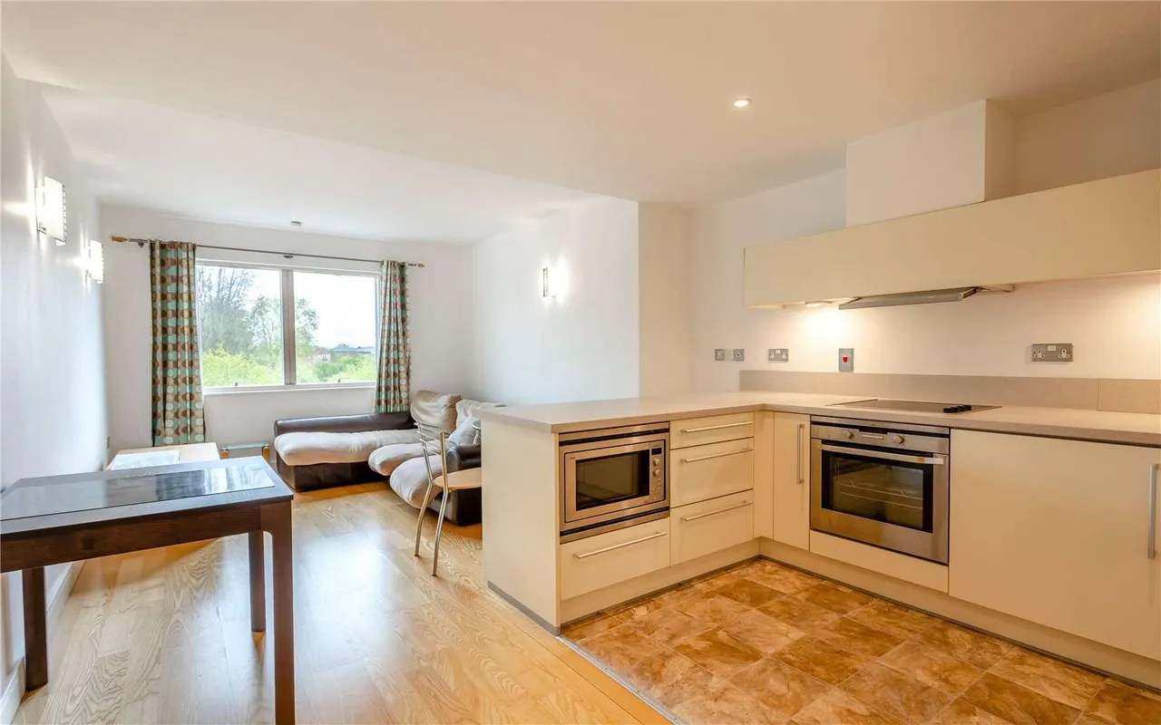 Riverside Place, Cambridge, Cambridgeshire, CB5 8JF, photo 2