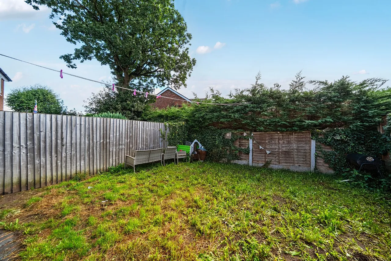 Cumber Close, Wilmslow, photo 19