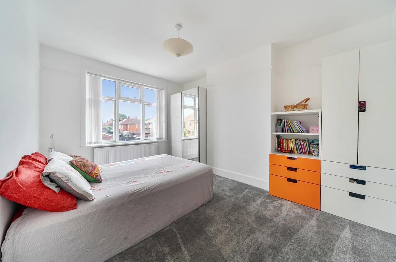 King Georges Avenue, Regents Park, SO15, photo 9