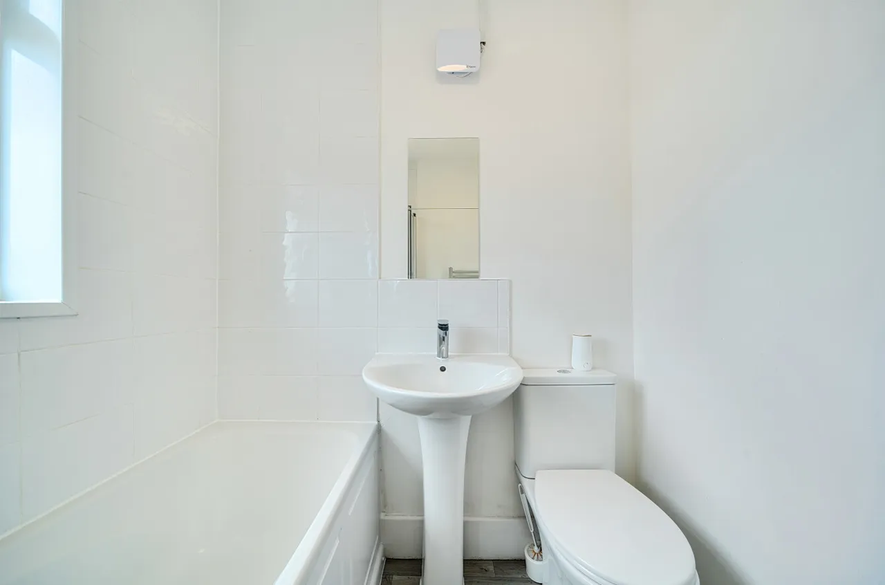 King Georges Avenue, Regents Park, SO15, photo 22