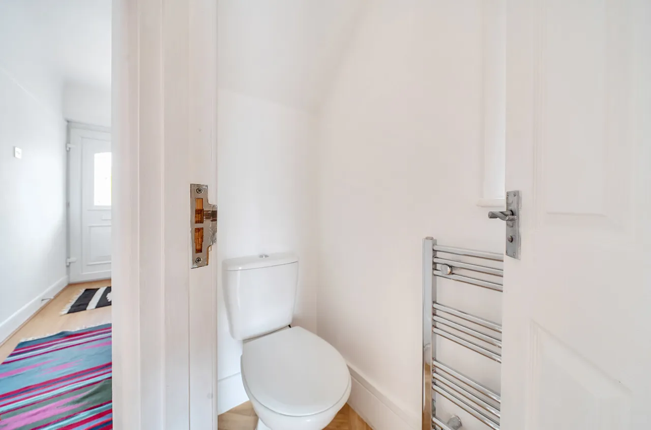 King Georges Avenue, Regents Park, SO15, photo 17