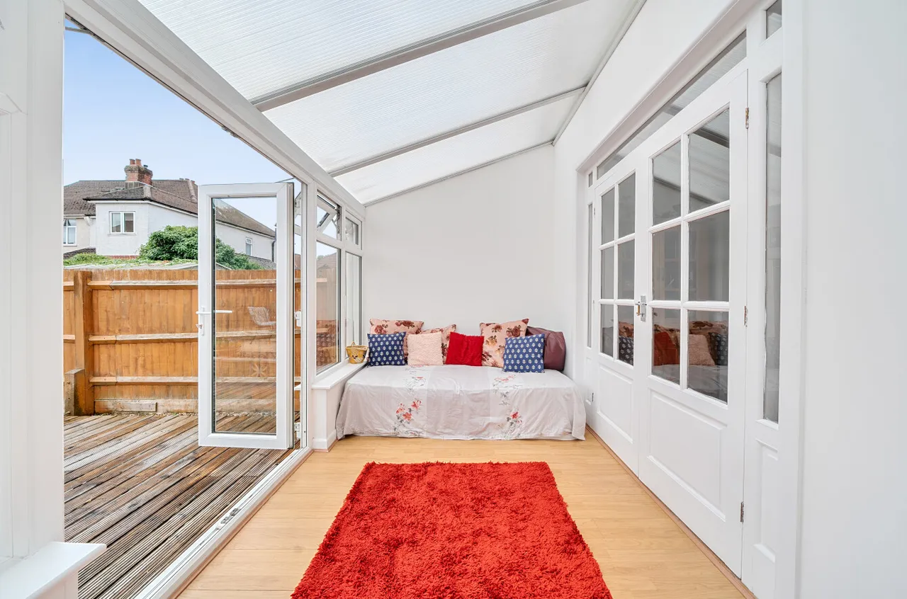 King Georges Avenue, Regents Park, SO15, photo 5