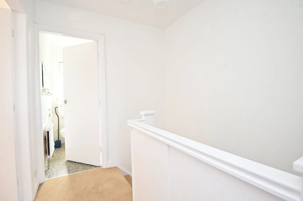 Beckwith Close, Harrogate, HG2, photo 20