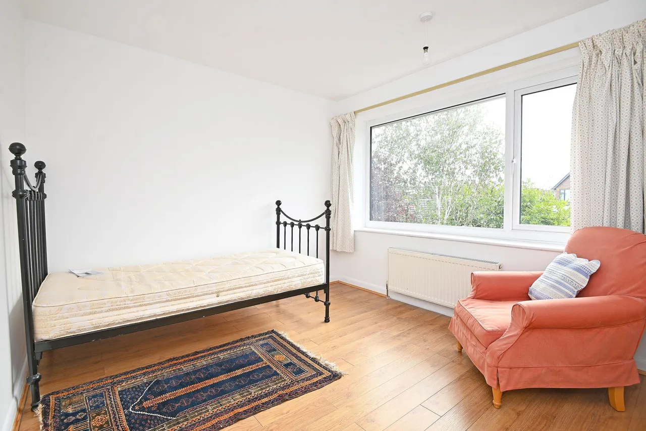 Beckwith Close, Harrogate, HG2, photo 8