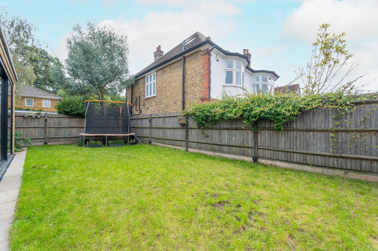 1 Chara Place, Milnthorpe Road, London, photo 9