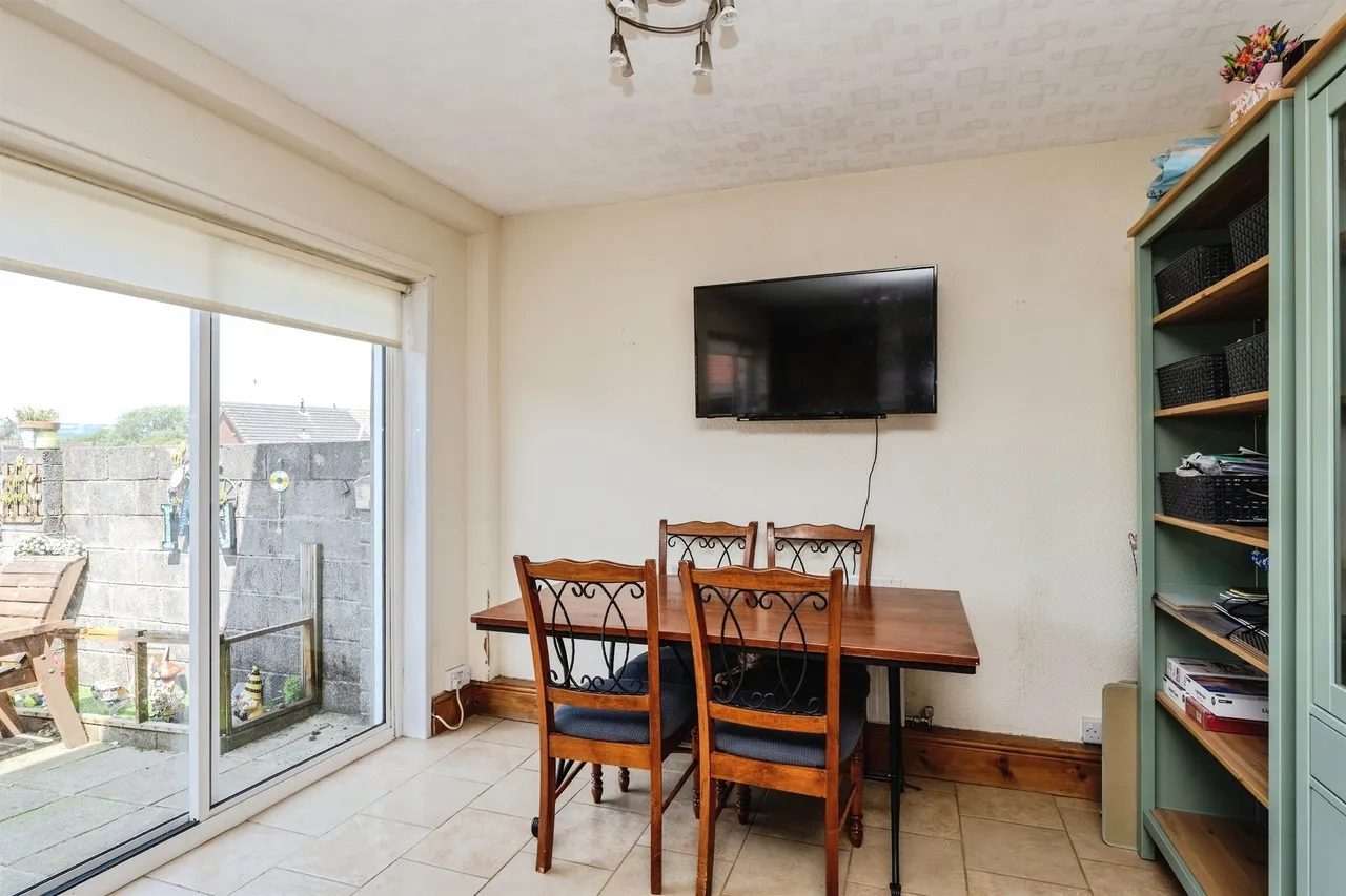 Lon Ogwen SWANSEA, SA7, photo 7