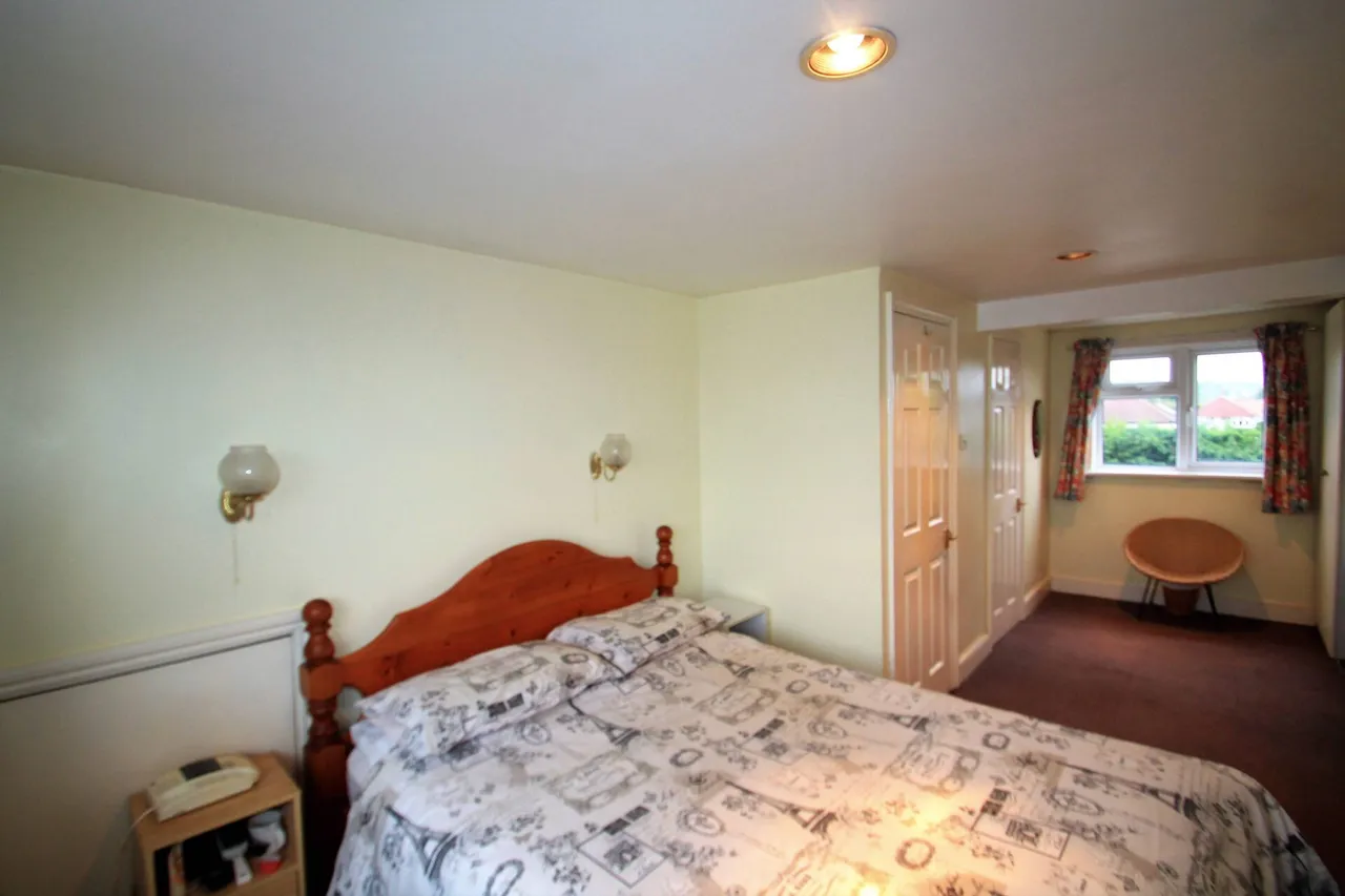 Montrose Avenue, Welling, photo 6