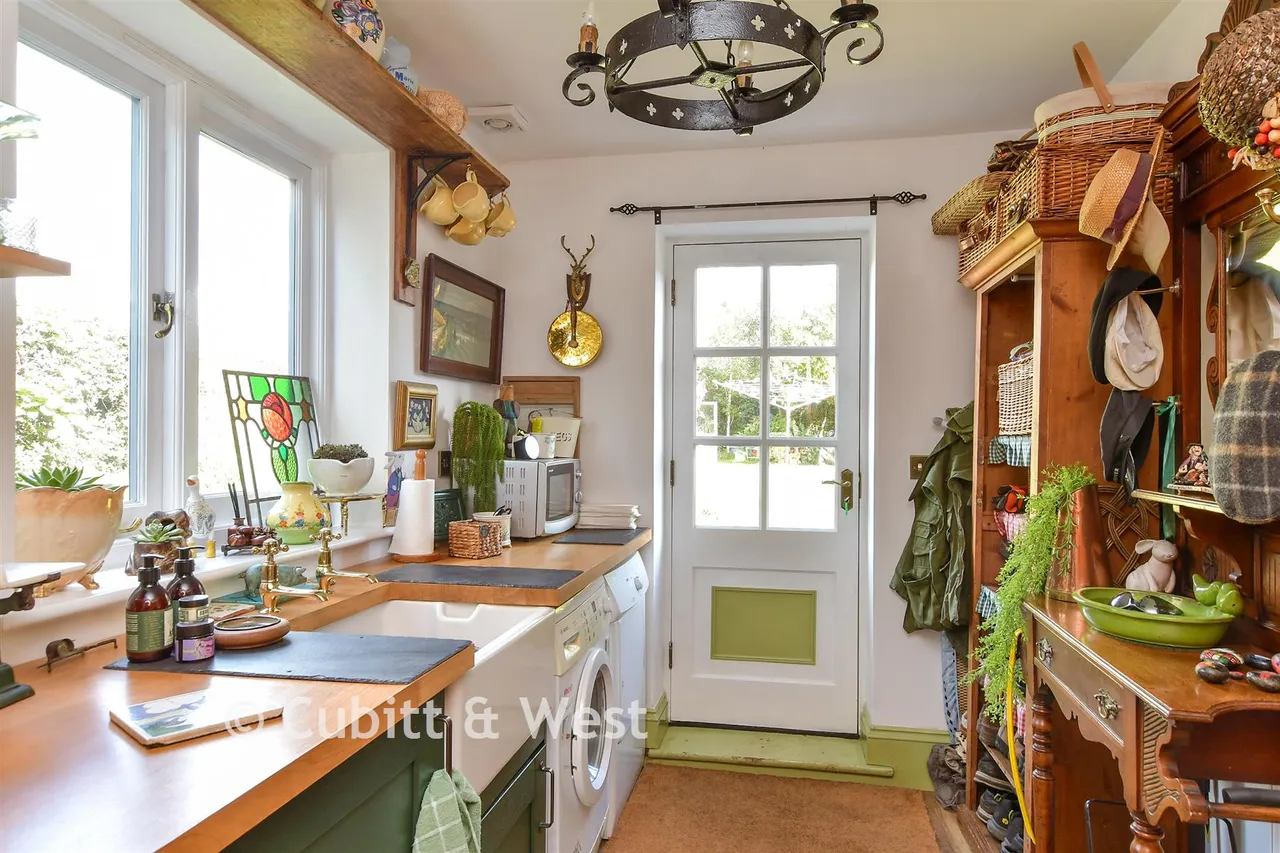 The Street, Walberton, BN18, photo 12