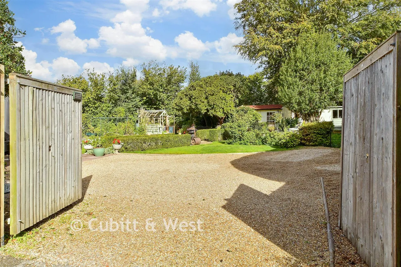 The Street, Walberton, BN18, photo 24