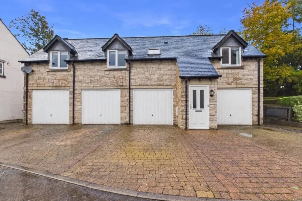 Kirkstone Close, Kendal, LA9, photo 17