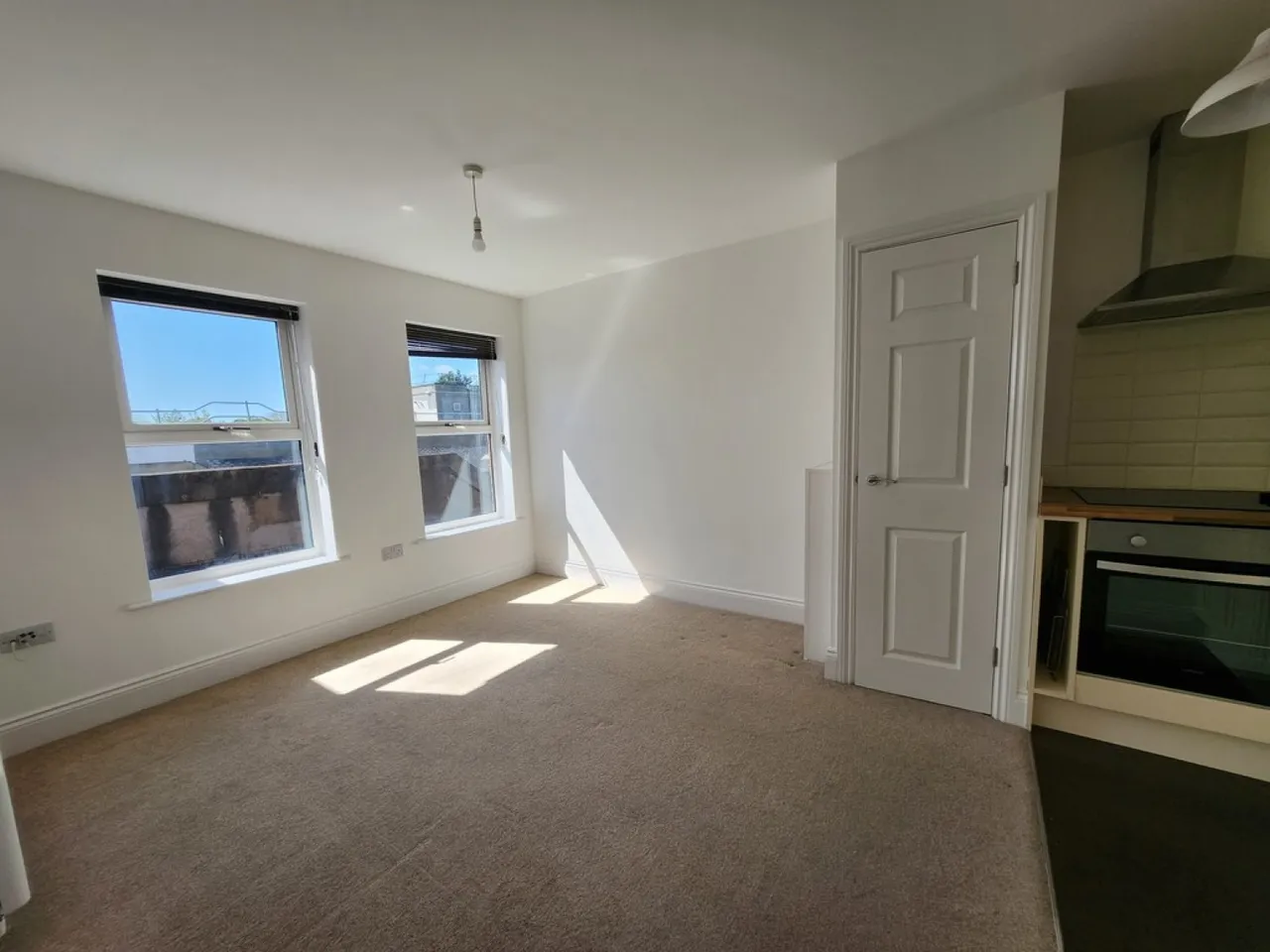 Wimborne Road, Bournemouth, photo 7