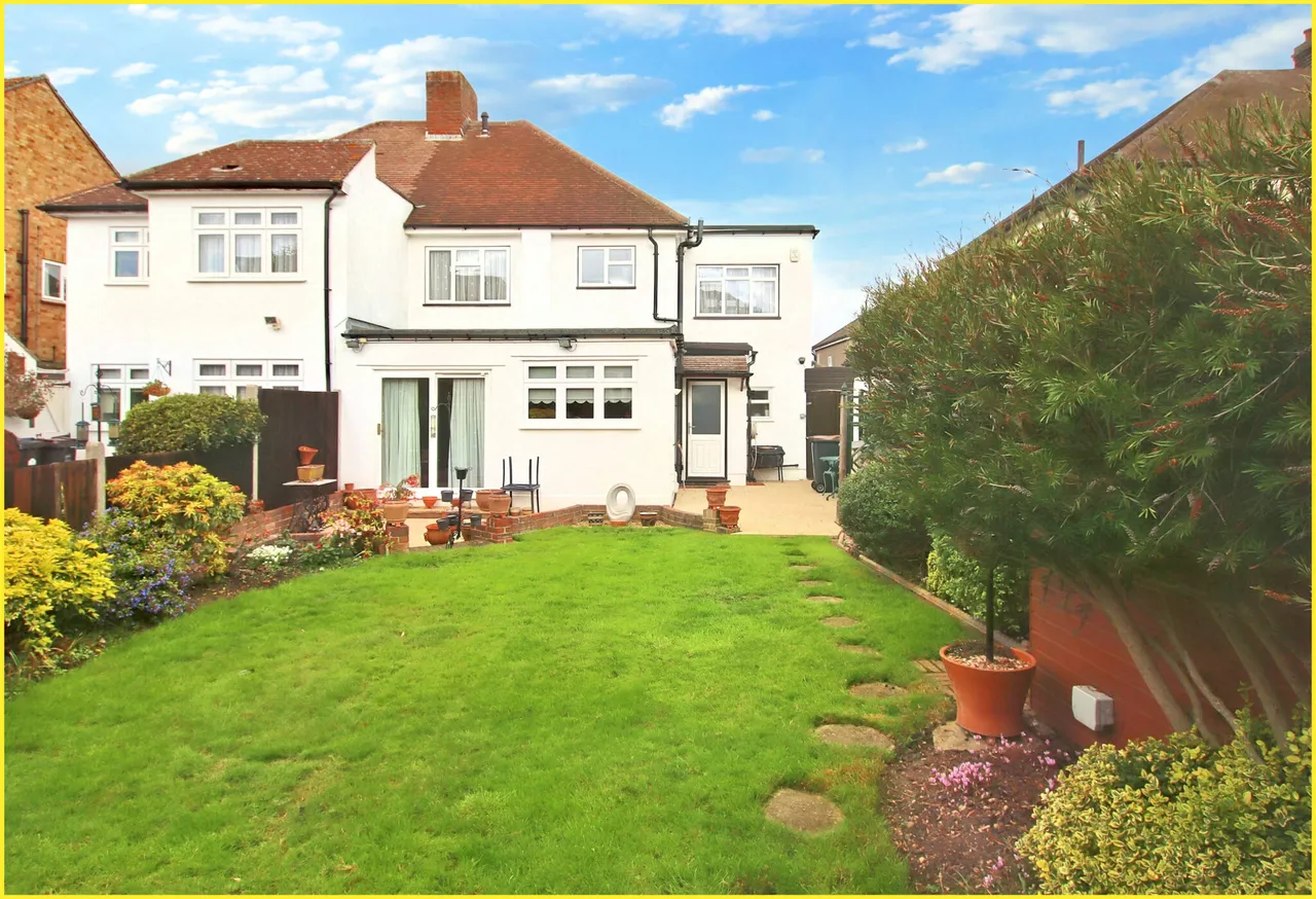 Grosvenor Road, West Wickham, West Wickham, BR4 9PY, photo 3