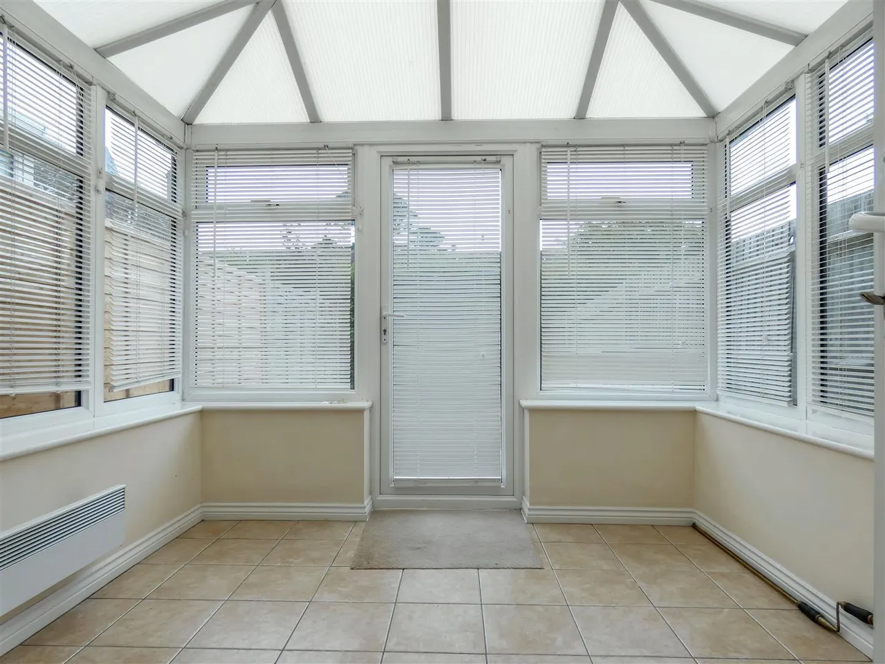 The Limes, Rustington, photo 6