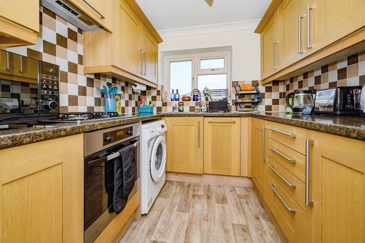 Everest Way, Hemel Hempstead, HP2, photo 2