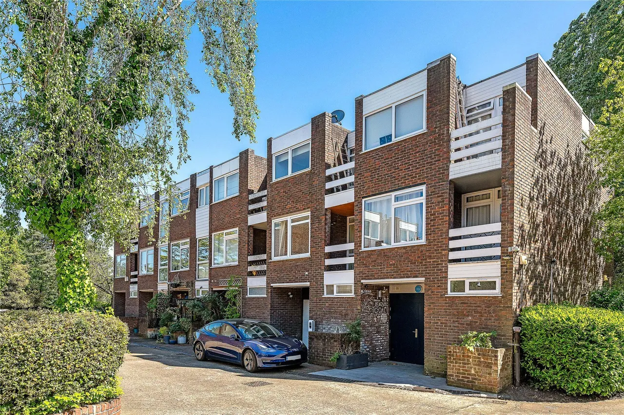 3 bed house for sale — King Charles Walk, Southfields, London, SW19