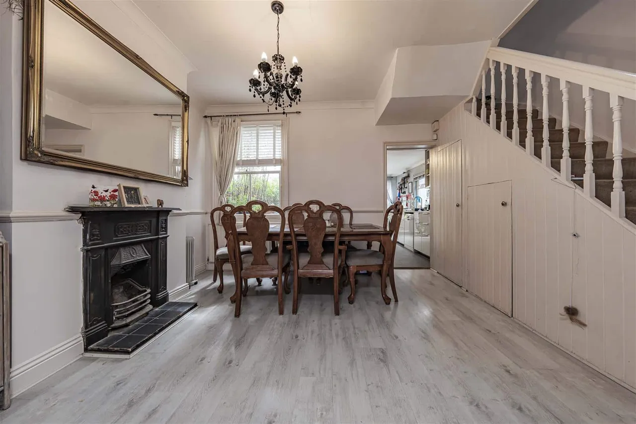 Penn Road, Datchet, Slough, Berkshire, SL3 9HT, photo 4